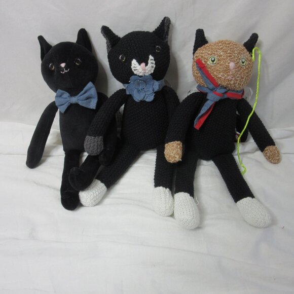 The Cuddle Collab with Zelda, Titus & Brave Plush Cat Social Club Set of 3 NWOT - Picture 2 of 8